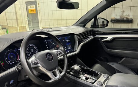 Volkswagen Touareg III, 2019 год, 7 500 000 рублей, 11 фотография