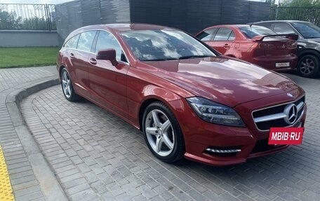 Mercedes-Benz CLS, 2013 год, 2 500 000 рублей, 2 фотография