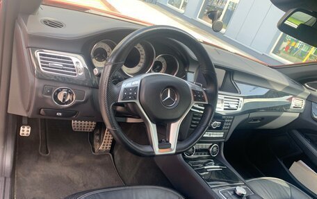 Mercedes-Benz CLS, 2013 год, 2 500 000 рублей, 31 фотография