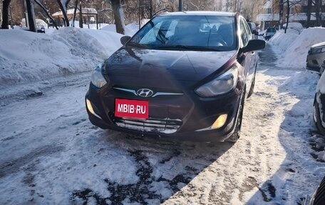 Hyundai Solaris II рестайлинг, 2012 год, 825 000 рублей, 1 фотография