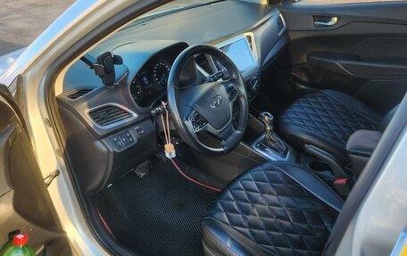 Hyundai Solaris II рестайлинг, 2017 год, 650 000 рублей, 9 фотография