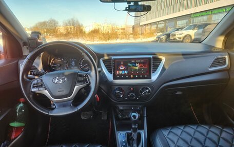 Hyundai Solaris II рестайлинг, 2017 год, 650 000 рублей, 10 фотография