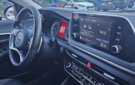 Hyundai Sonata VIII, 2020 год, 2 700 000 рублей, 11 фотография