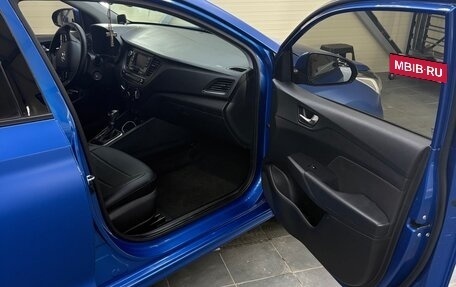 Hyundai Solaris II рестайлинг, 2017 год, 1 000 000 рублей, 5 фотография