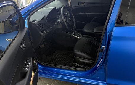 Hyundai Solaris II рестайлинг, 2017 год, 1 000 000 рублей, 10 фотография