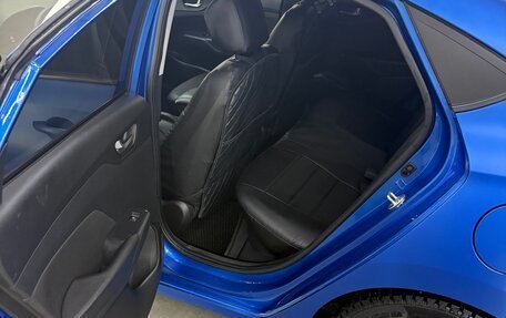 Hyundai Solaris II рестайлинг, 2017 год, 1 000 000 рублей, 11 фотография