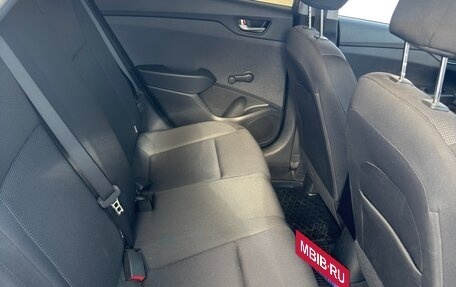 Hyundai Solaris II рестайлинг, 2017 год, 1 150 000 рублей, 13 фотография