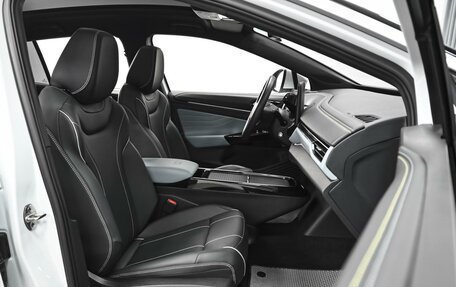 Volkswagen ID.4, 2022 год, 2 748 000 рублей, 8 фотография