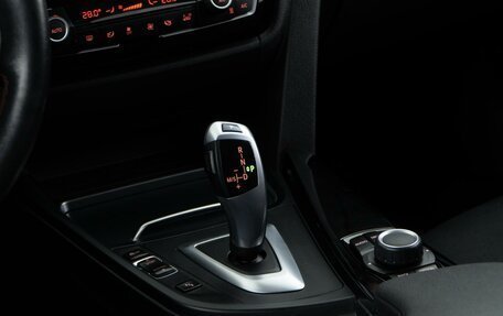 BMW 3 серия, 2016 год, 2 449 050 рублей, 15 фотография