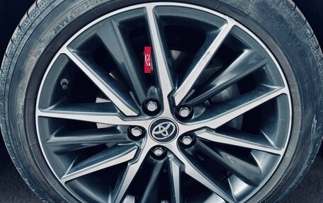 Toyota Camry, 2023 год, 3 350 000 рублей, 10 фотография