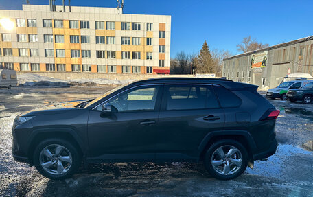 Toyota RAV4, 2021 год, 3 600 000 рублей, 3 фотография