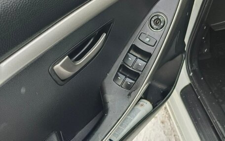 Hyundai i30 II рестайлинг, 2016 год, 600 000 рублей, 5 фотография