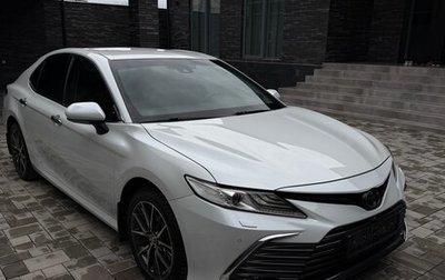 Toyota Camry, 2021 год, 2 990 000 рублей, 1 фотография