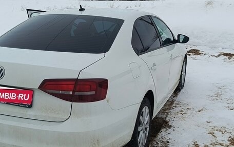 Volkswagen Jetta VI, 2016 год, 1 280 000 рублей, 2 фотография