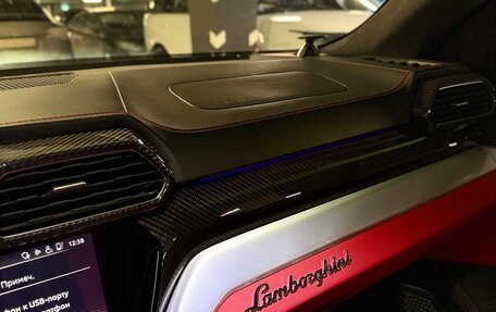 Lamborghini Urus I, 2020 год, 23 000 000 рублей, 27 фотография