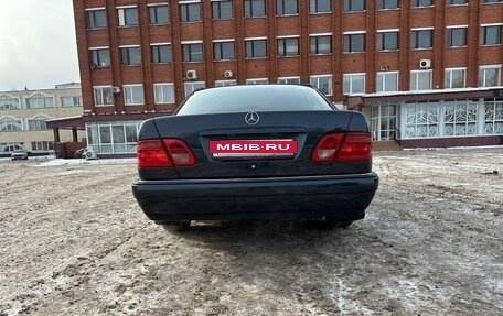 Mercedes-Benz E-Класс, 1997 год, 590 000 рублей, 6 фотография