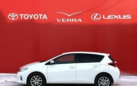 Toyota Auris II, 2013 год, 1 150 000 рублей, 2 фотография