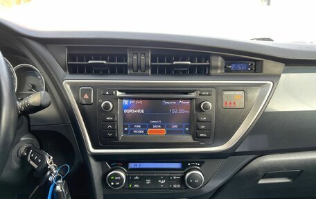 Toyota Auris II, 2013 год, 1 150 000 рублей, 13 фотография