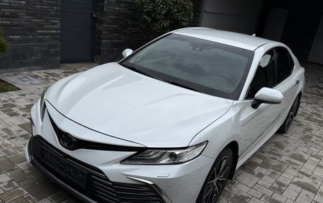 Toyota Camry, 2021 год, 2 990 000 рублей, 9 фотография