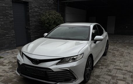 Toyota Camry, 2021 год, 2 990 000 рублей, 8 фотография