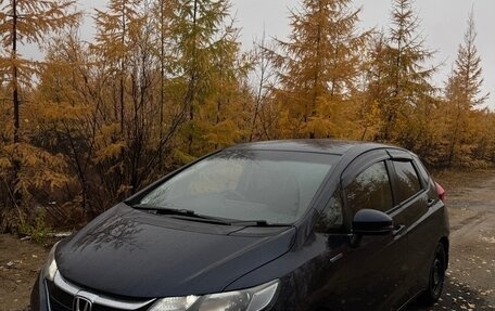 Honda Fit III, 2017 год, 1 010 000 рублей, 2 фотография