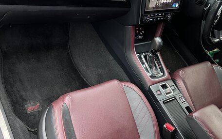 Subaru Levorg I, 2018 год, 2 200 000 рублей, 13 фотография