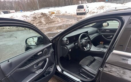 Mercedes-Benz E-Класс, 2020 год, 3 100 000 рублей, 13 фотография