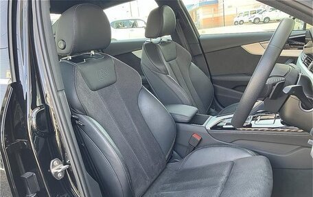 Audi A4, 2022 год, 2 110 000 рублей, 10 фотография