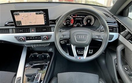 Audi A4, 2022 год, 2 110 000 рублей, 14 фотография