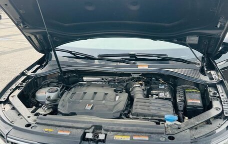 Volkswagen Tiguan II, 2021 год, 3 650 000 рублей, 28 фотография