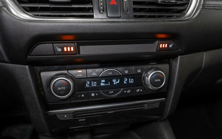 Mazda 6, 2018 год, 1 360 000 рублей, 21 фотография