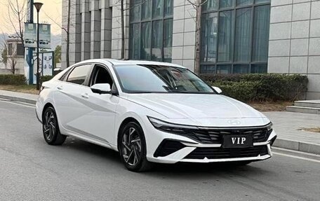 Hyundai Elantra, 2024 год, 1 780 000 рублей, 3 фотография