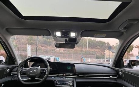 Hyundai Elantra, 2024 год, 1 780 000 рублей, 10 фотография