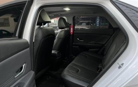 Hyundai Elantra, 2024 год, 1 780 000 рублей, 7 фотография