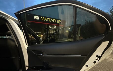 Toyota Camry, 2018 год, 1 700 000 рублей, 17 фотография