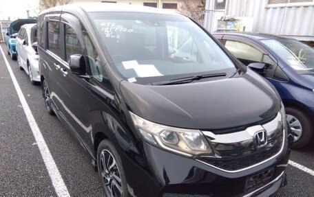 Honda Stepwgn IV, 2015 год, 1 750 000 рублей, 4 фотография