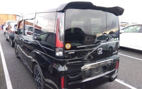 Honda Stepwgn IV, 2015 год, 1 750 000 рублей, 6 фотография