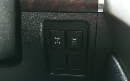 Toyota Land Cruiser 200, 2011 год, 2 725 000 рублей, 21 фотография