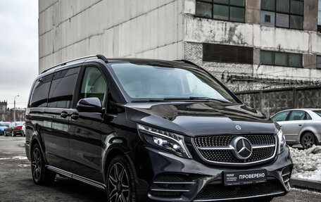 Mercedes-Benz V-Класс, 2023 год, 8 899 000 рублей, 4 фотография