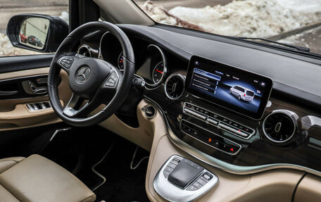 Mercedes-Benz V-Класс, 2023 год, 8 899 000 рублей, 10 фотография