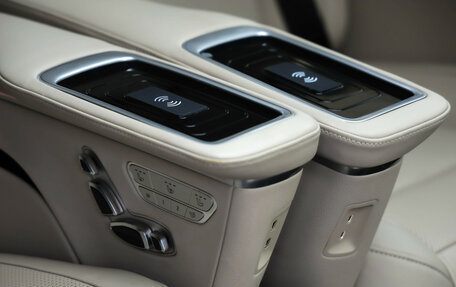 Mercedes-Benz V-Класс, 2023 год, 8 899 000 рублей, 32 фотография