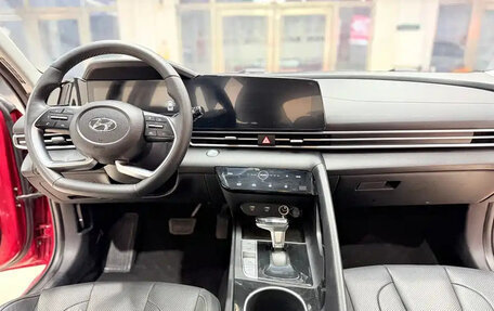 Hyundai Elantra, 2022 год, 1 300 888 рублей, 9 фотография