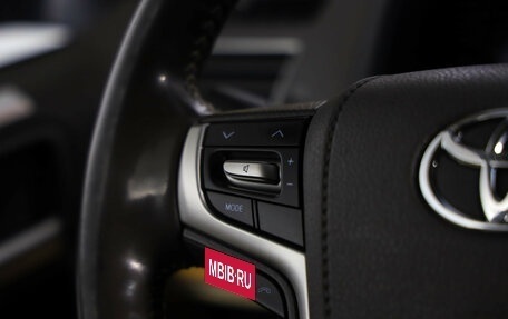 Toyota Land Cruiser Prado 150 рестайлинг 2, 2018 год, 4 649 000 рублей, 14 фотография