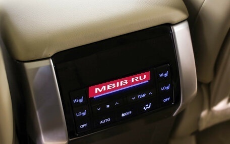 Toyota Land Cruiser Prado 150 рестайлинг 2, 2018 год, 4 649 000 рублей, 39 фотография