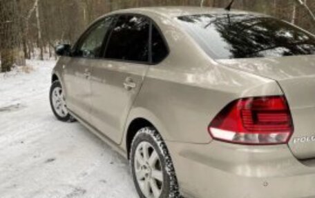 Volkswagen Polo VI (EU Market), 2015 год, 1 150 000 рублей, 2 фотография