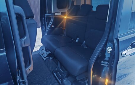 Toyota Roomy I, 2017 год, 985 000 рублей, 8 фотография