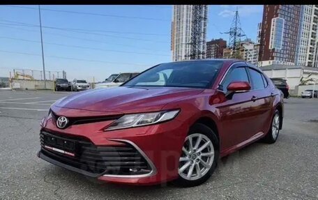 Toyota Camry, 2022 год, 2 800 000 рублей, 15 фотография