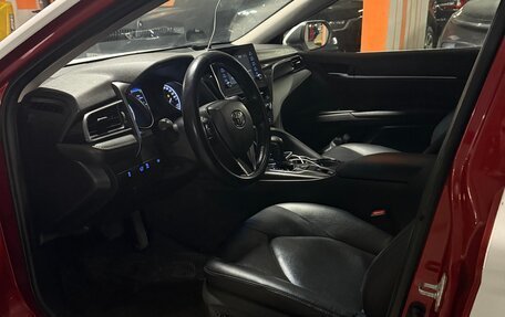 Toyota Camry, 2022 год, 2 800 000 рублей, 8 фотография