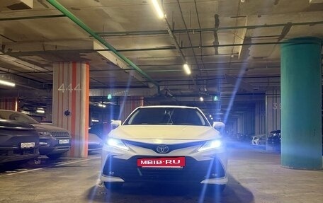 Toyota Camry, 2022 год, 2 800 000 рублей, 7 фотография