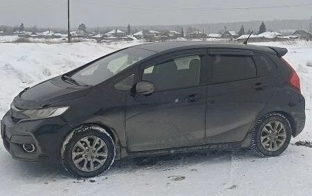 Honda Fit III, 2019 год, 1 400 000 рублей, 2 фотография
